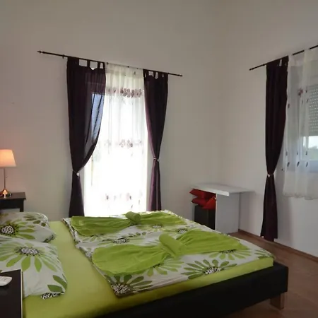 Holiday home Family Friendly House With A Swimming Pool Kurili, Istria - Sredisnja Istra - 20876 *